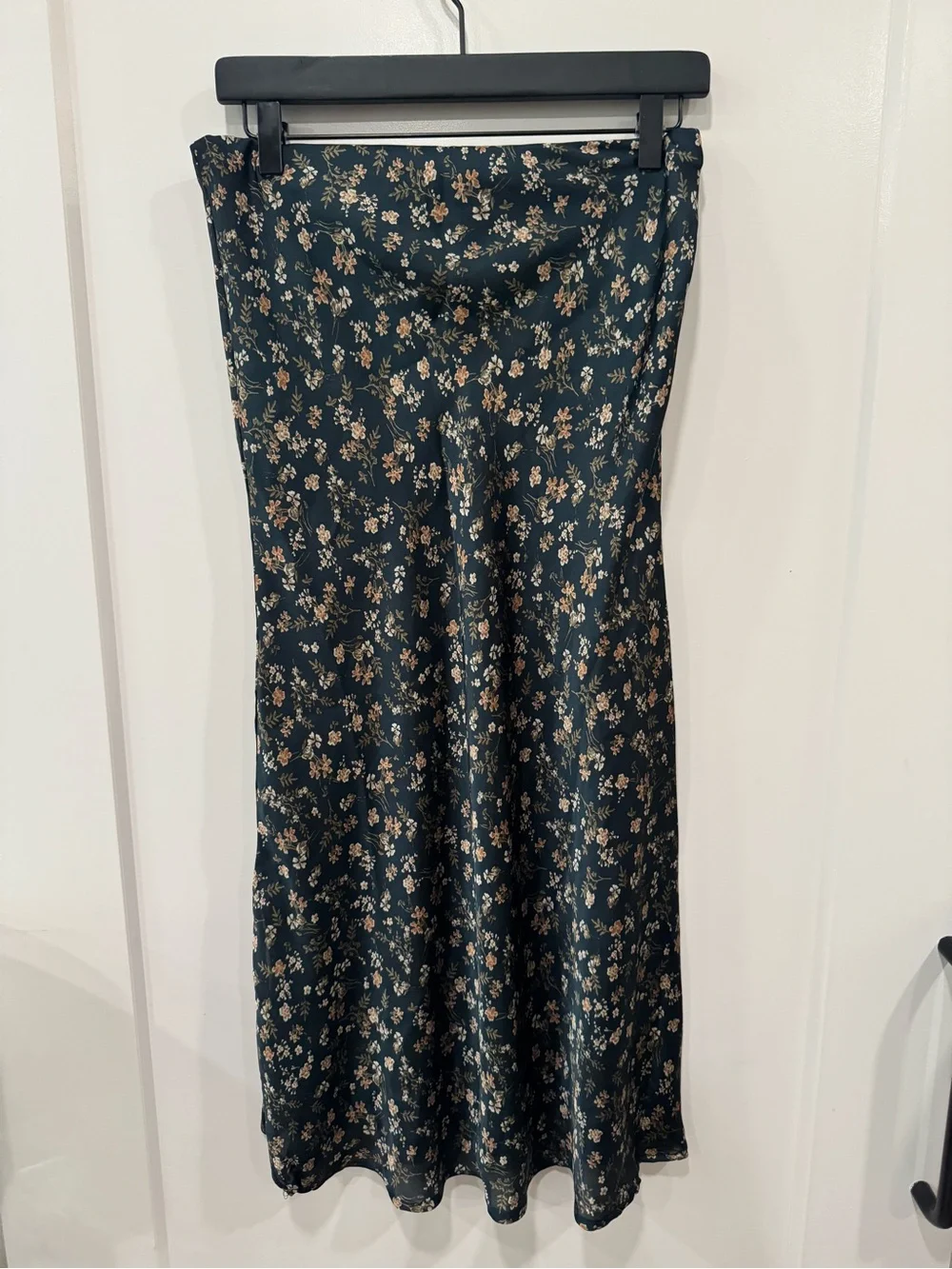 Audrey 3+1 Dark Green Floral Midi Skirt Women’s Size Large